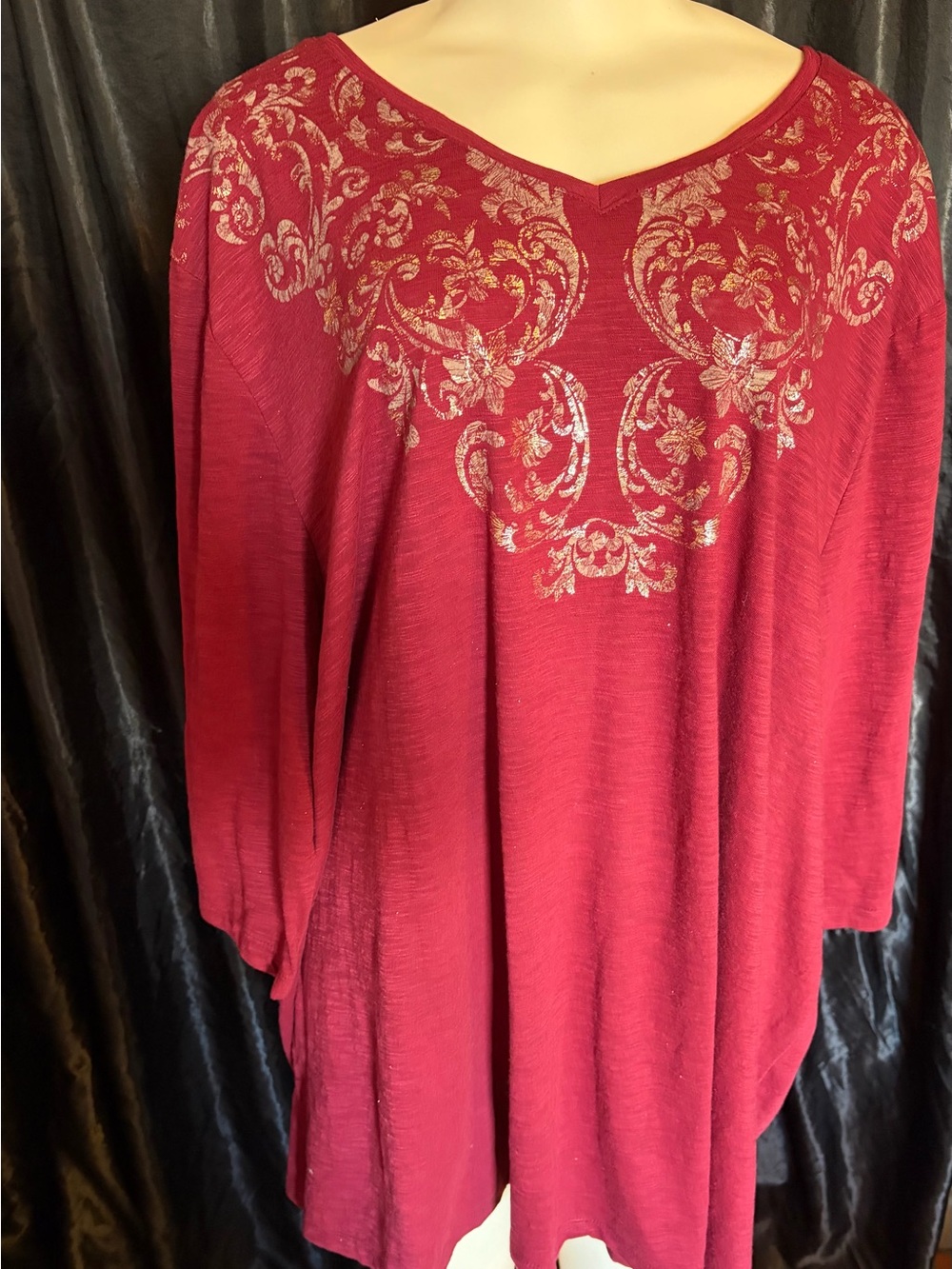 Catherines Metallic Scroll Embellished V-Neck Red Tunic